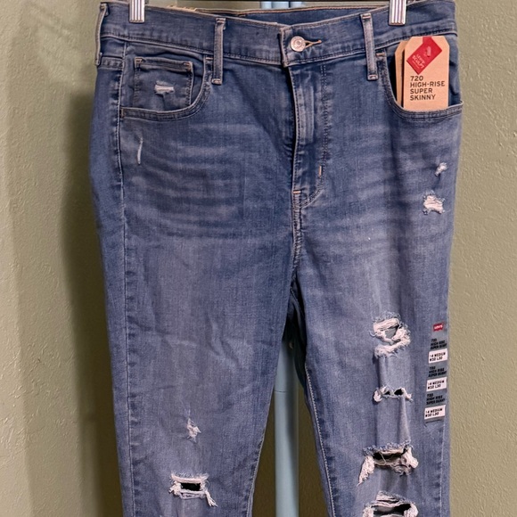 Levi's High Rise Distressed Blue Jeans Size 32 - Picture 2 of 8